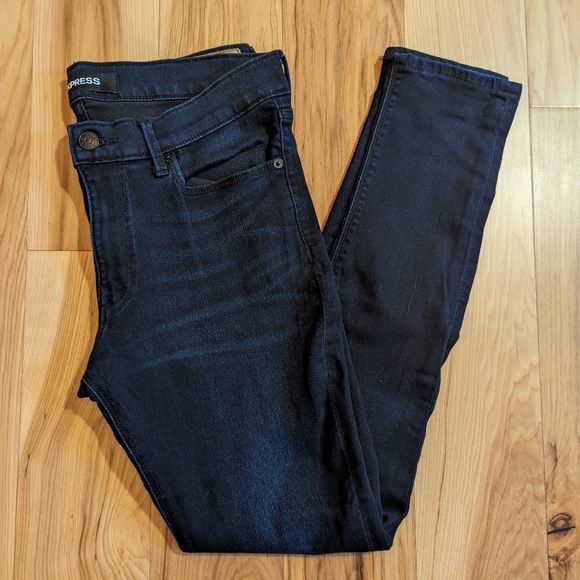 Express Mid Rise Dark Wash Supersoft Womens Skinny Jean Leggings Size 10R - Picture 3 of 13